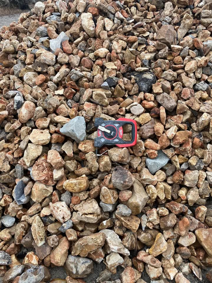 Oklahoma Cream river gravel 3-5 inch size